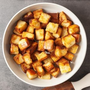 Hawaiian Roll Croutons Exps Tohd25 280585 Sarahtramonte 6